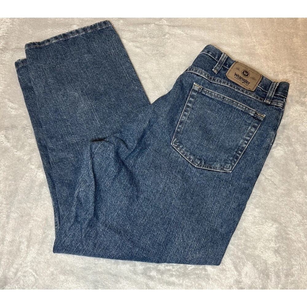 Wrangler Men's Relaxed Fit Jeans Men’s Sz 38x 29 Dark Wash Denim